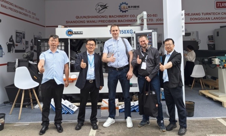 作為中國高端精密機械制造領域的領軍企業，山東萬利精密機械制造有限公司攜最新研發的WL-150XG型金屬高速圓鋸機重磅登場